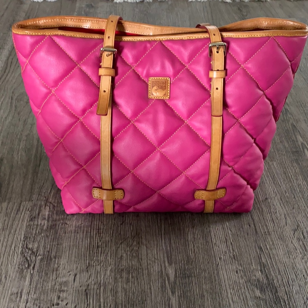 Authentic Dooney Bourke Tote